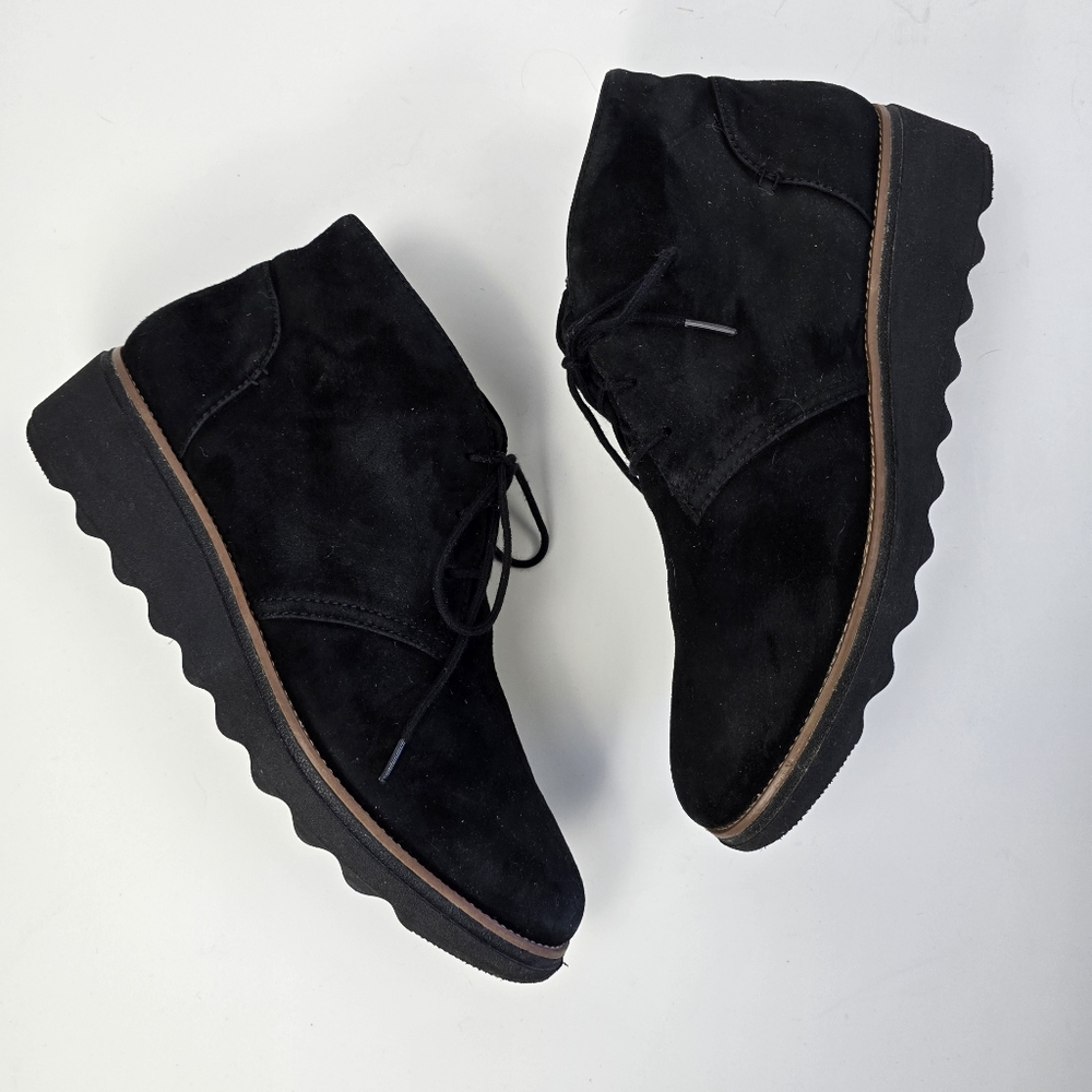 Clarks Collection Sharon Hop Suede Wedge Ankle Boots, Black, Women's 9.5 - Picture 3 of 13